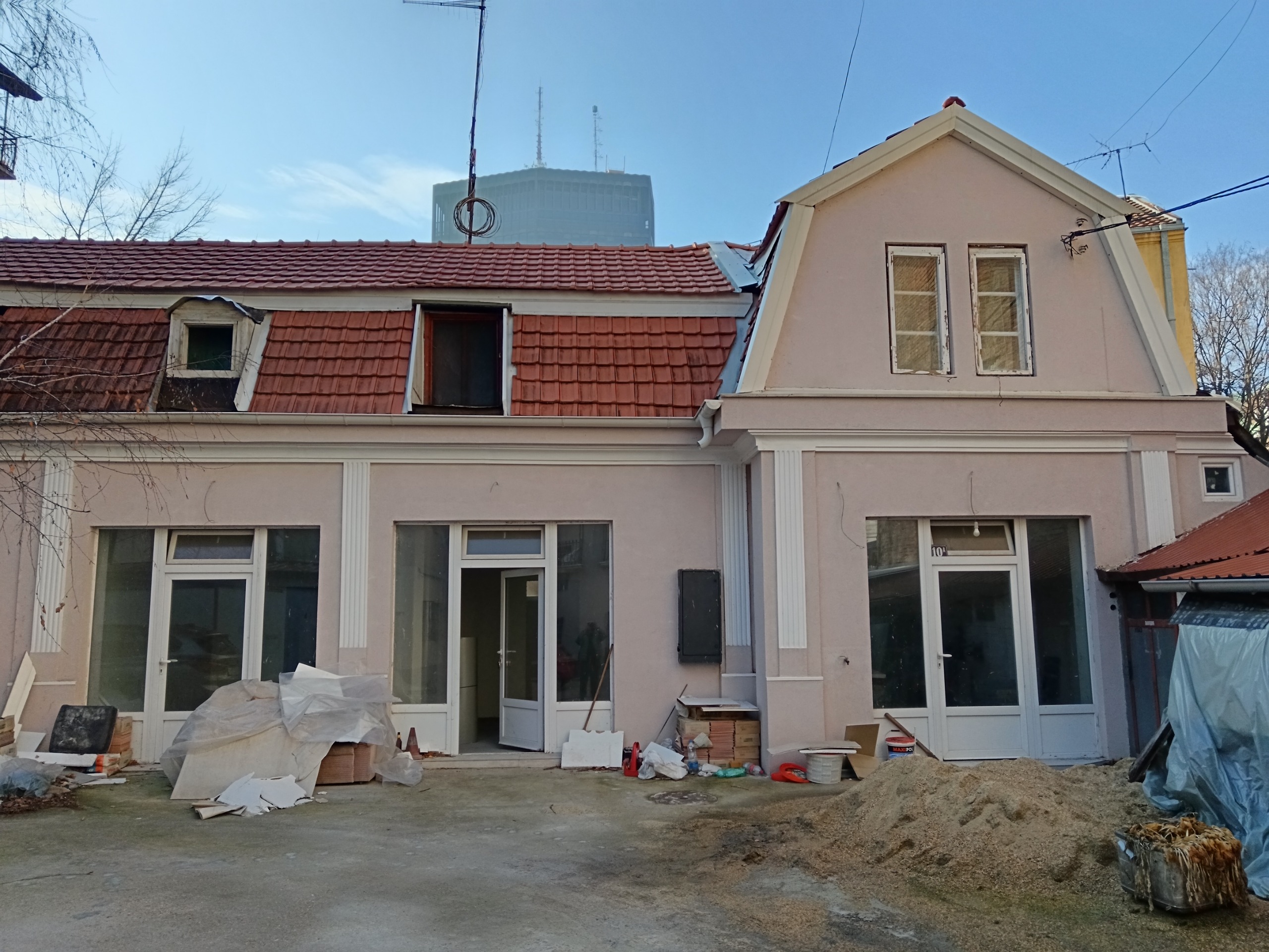 Tri poslovna prostora u centru Krunska 10 - thumbnail 3